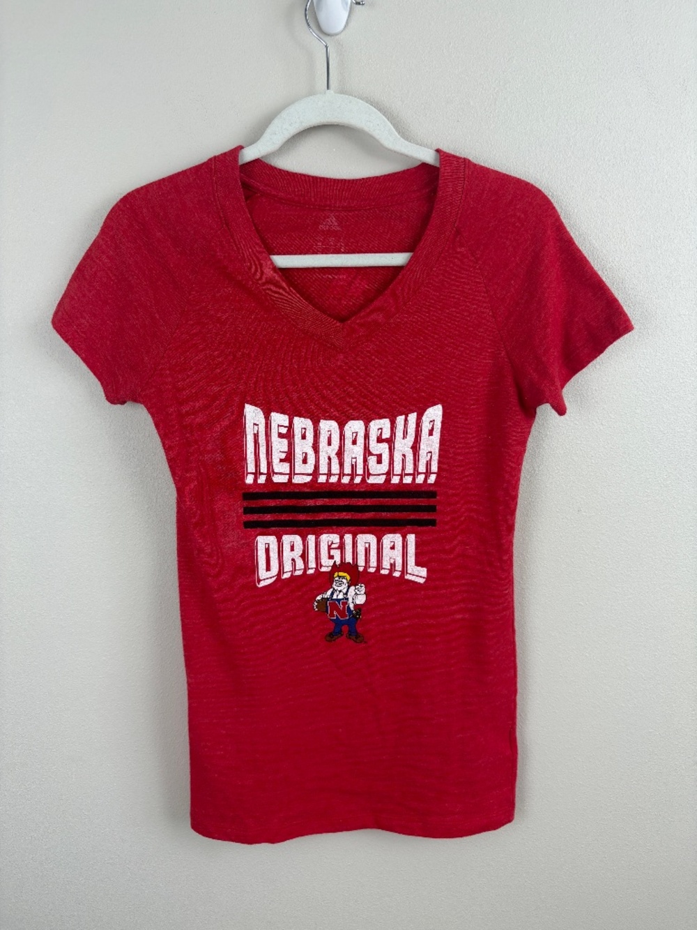 Adidas Nebraska Huskers V-Neck Tee Herbie Husker - Size Medium
